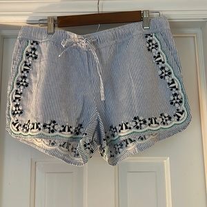 Vineyard vines shorts
